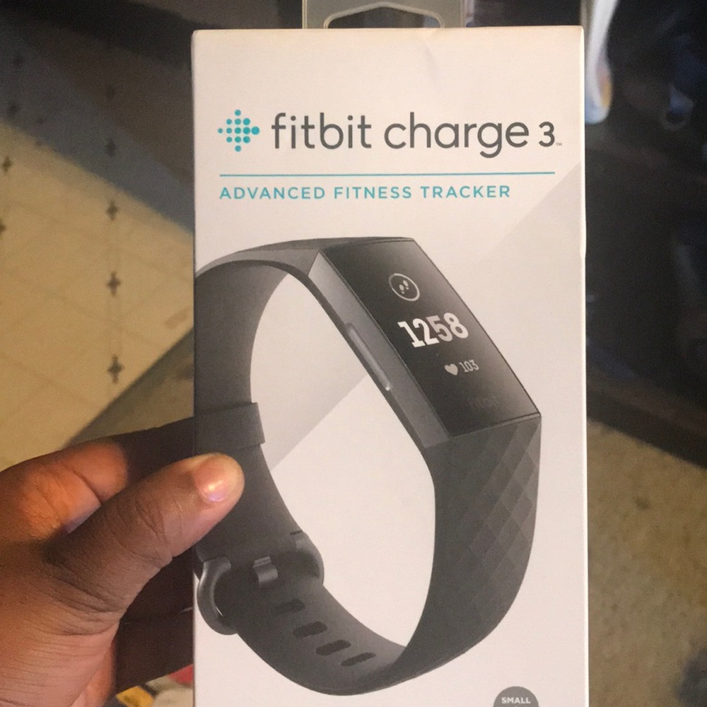 Fitbit Charge 3 (Advanced Fitness Tracker)